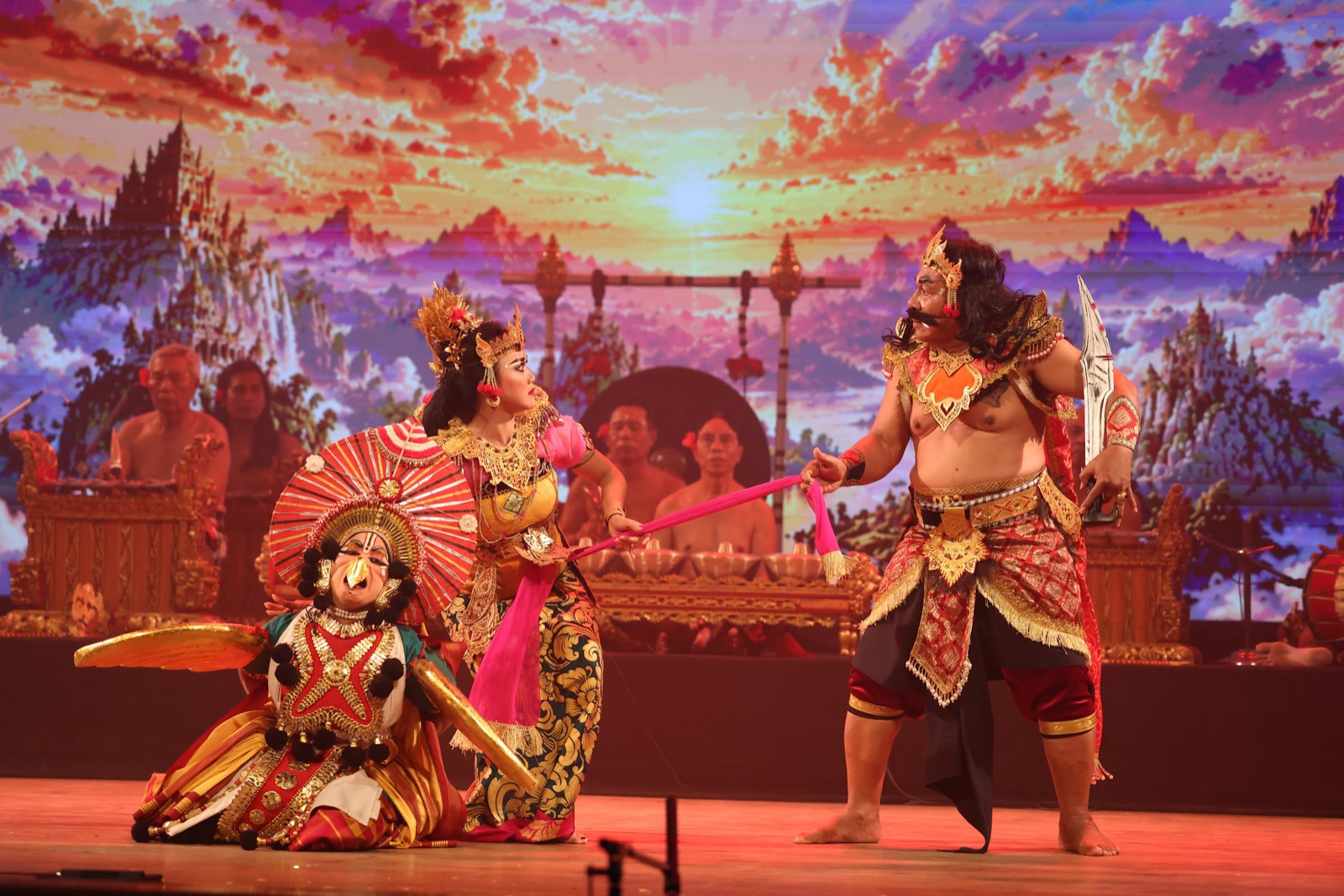 Balinese and Yakshagana performers together on one stage